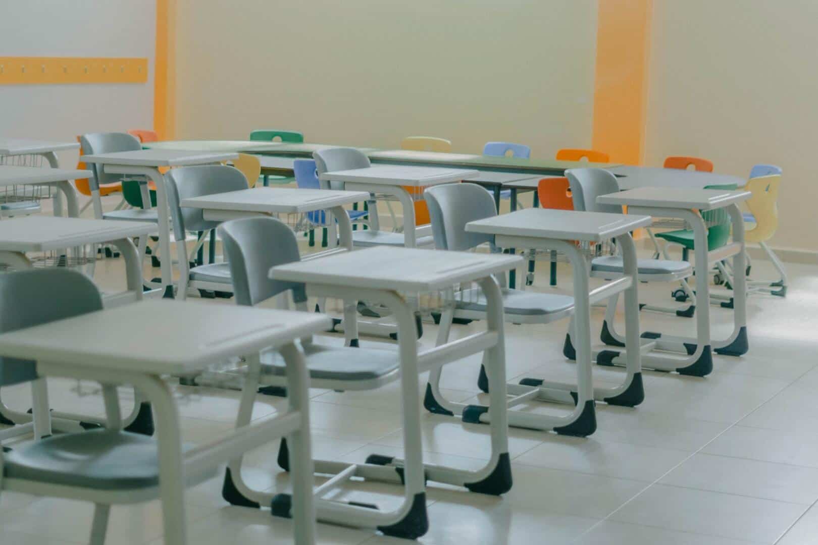 Image depicting chair and desk set for kids